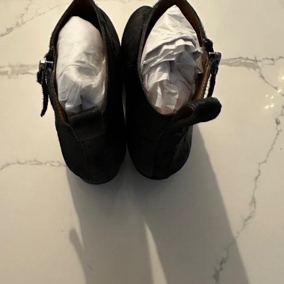 BLACK PONY HAIR ANKLE BOOTS - Picture 2 of 4